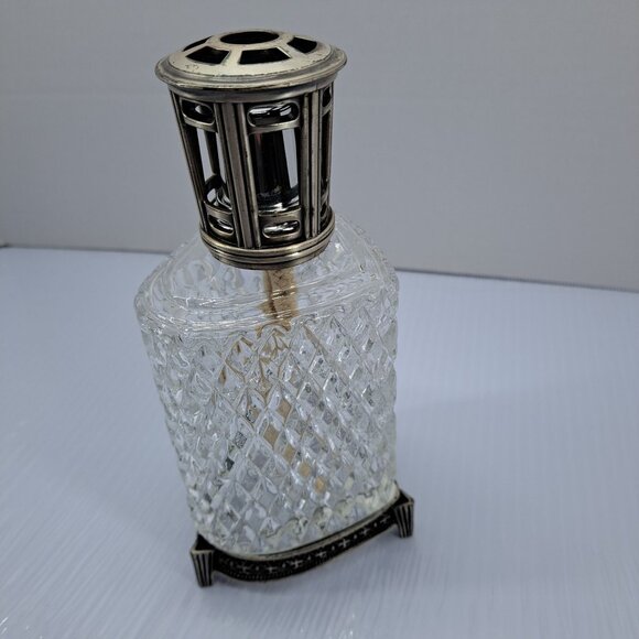 Scentier Heart-Shape Cut Glass Fragrance Lamp Diffuser Silver Tone Ornate Base - Picture 4 of 14